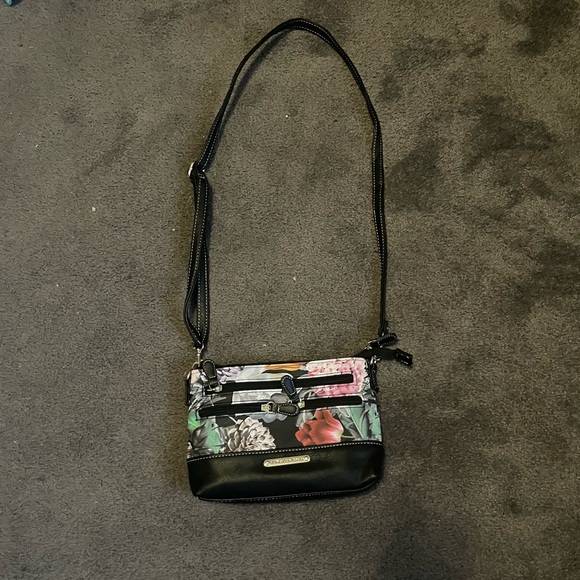Flower Purse - Picture 1 of 1
